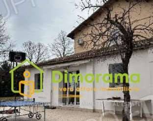 casa indipendente in vendita a Ravenna in zona Santo Stefano
