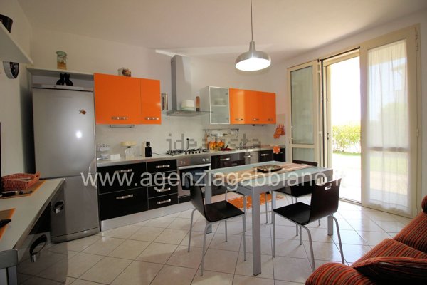 casa indipendente in vendita a Ravenna in zona Lido Adriano