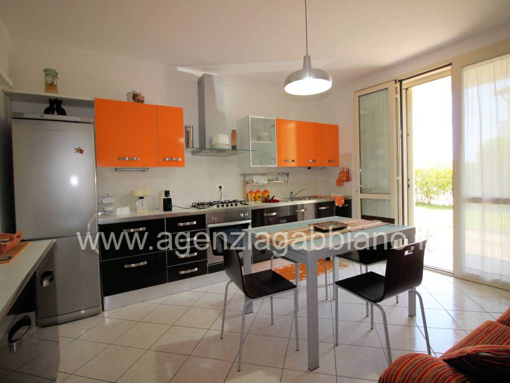 casa indipendente in vendita a Ravenna in zona Lido Adriano