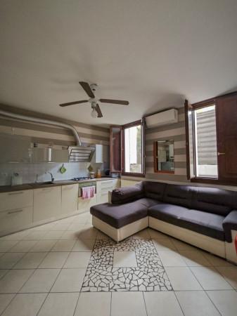 casa indipendente in vendita a Ravenna in zona Centro Storico