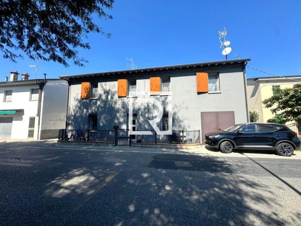 casa indipendente in vendita a Ravenna in zona San Pietro in Vincoli