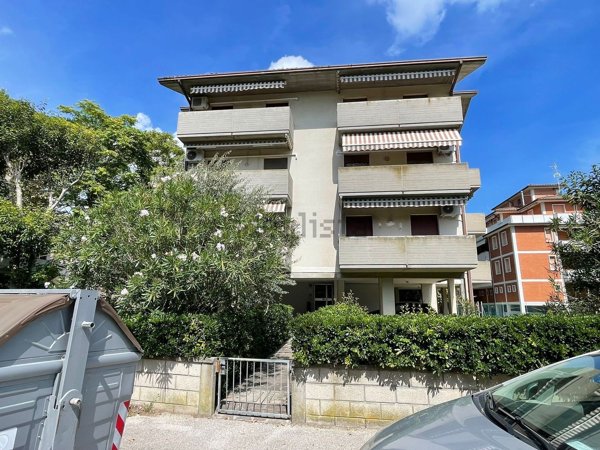 appartamento in vendita a Ravenna in zona Lido Adriano