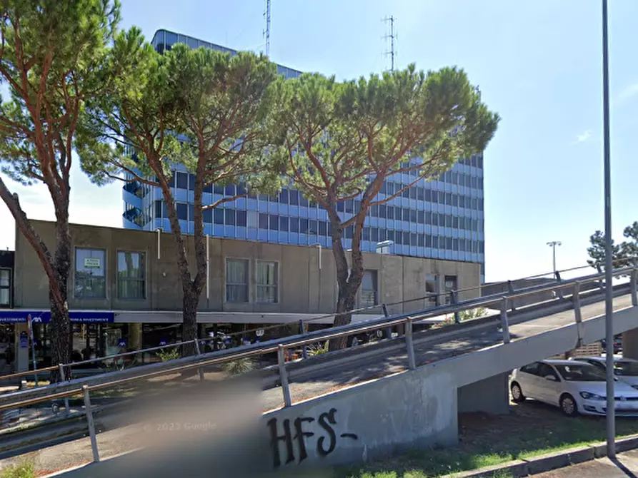negozio in vendita a Ravenna in zona Classe