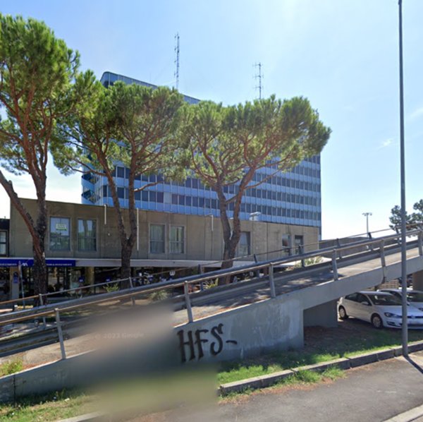 negozio in vendita a Ravenna in zona Classe