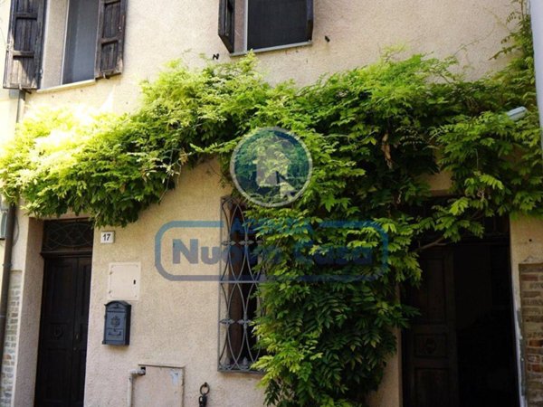 casa indipendente in vendita a Ravenna in zona Centro Storico