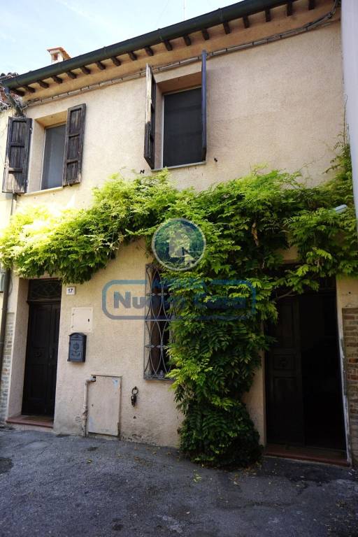 casa indipendente in vendita a Ravenna in zona Centro Storico