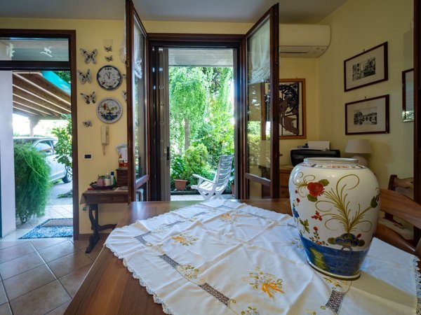casa indipendente in vendita a Ravenna in zona Piangipane