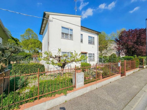 casa indipendente in vendita a Ravenna in zona Piangipane