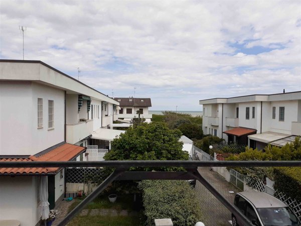 casa indipendente in vendita a Ravenna in zona Lido di Classe