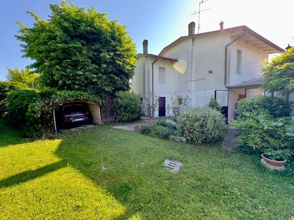 casa indipendente in vendita a Ravenna in zona San Bartolo