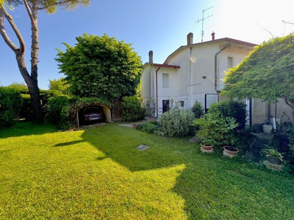 casa indipendente in vendita a Ravenna in zona San Bartolo