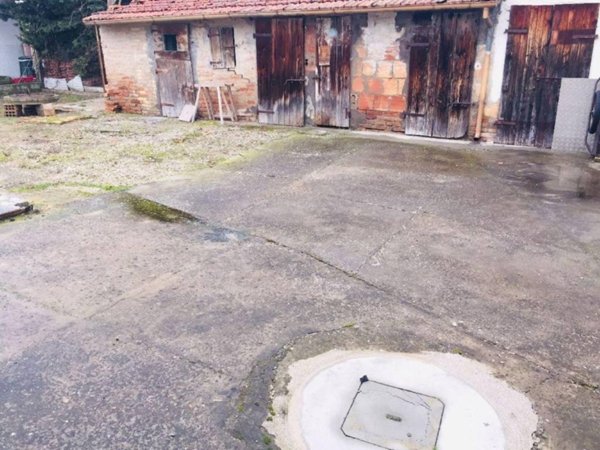 casa indipendente in vendita a Ravenna in zona Gambellara