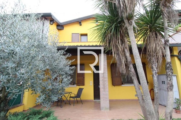 casa indipendente in vendita a Ravenna in zona San Marco