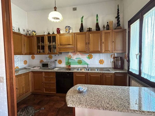 casa indipendente in vendita a Ravenna in zona Classe