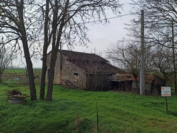 casa indipendente in vendita a Ravenna in zona Castiglione di Ravenna
