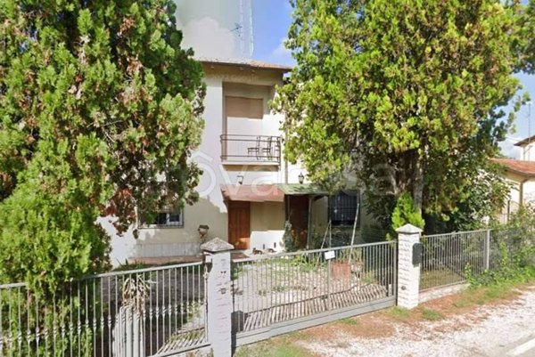 casa indipendente in vendita a Ravenna in zona Piangipane