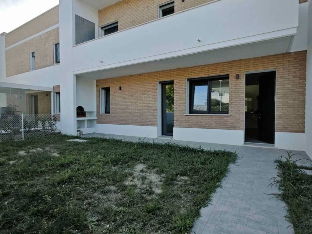 casa indipendente in vendita a Ravenna in zona Centro Storico