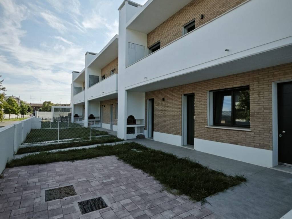 casa indipendente in vendita a Ravenna in zona Centro Storico