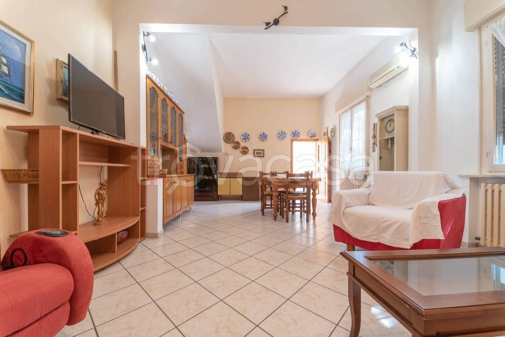 casa indipendente in vendita a Ravenna in zona Fosso Ghiaia