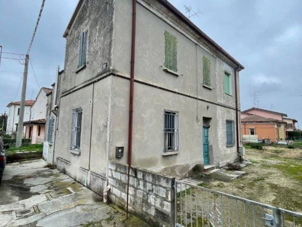 casa indipendente in vendita a Ravenna in zona Borgo Masotti