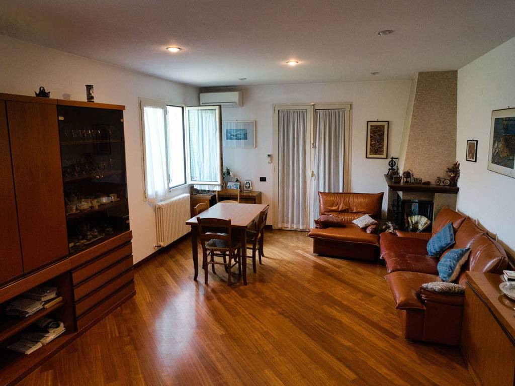 casa indipendente in vendita a Ravenna in zona Piangipane