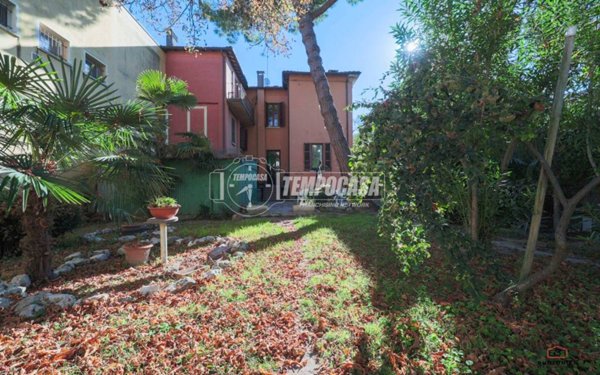 casa indipendente in vendita a Ravenna in zona Centro Storico