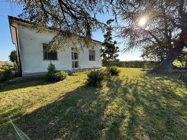 casa indipendente in vendita a Ravenna in zona San Pietro in Vincoli