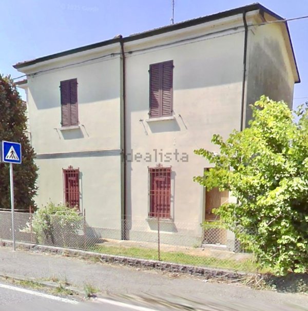 casa indipendente in vendita a Ravenna in zona Santo Stefano