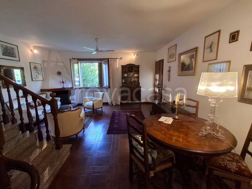 casa indipendente in vendita a Ravenna