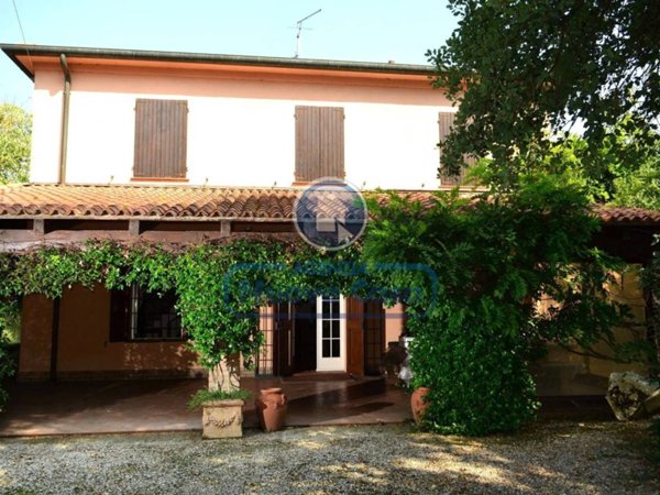 casa indipendente in vendita a Ravenna in zona Sant'Alberto