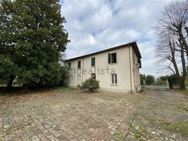 casa indipendente in vendita a Ravenna in zona San Pietro in Vincoli