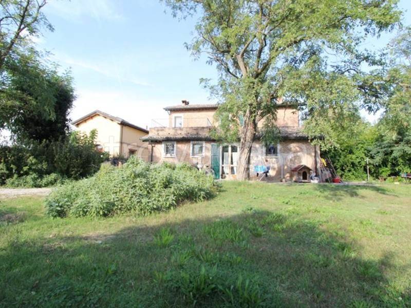 casa indipendente in vendita a Ravenna in zona Gambellara