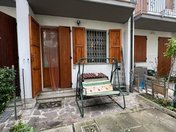 casa indipendente in vendita a Ravenna in zona Lido di Dante