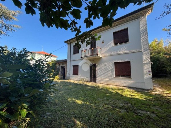 casa indipendente in vendita a Ravenna in zona Castiglione di Ravenna