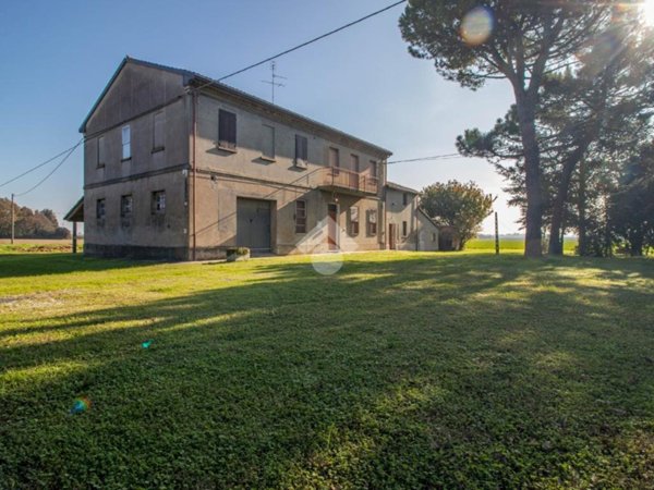 casa indipendente in vendita a Ravenna in zona San Marco