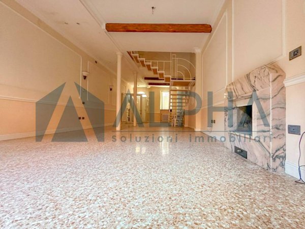 casa indipendente in vendita a Ravenna in zona Centro Storico