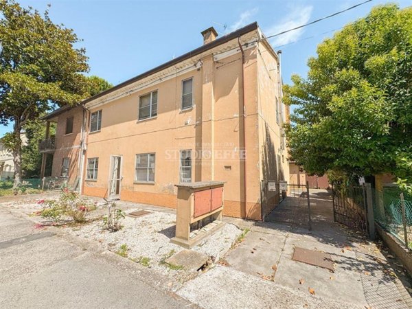 appartamento in vendita a Ravenna in zona Piangipane