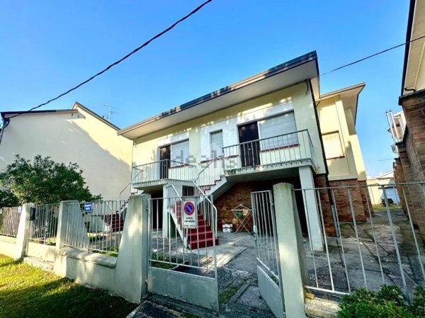 appartamento in vendita a Ravenna in zona Punta Marina Terme