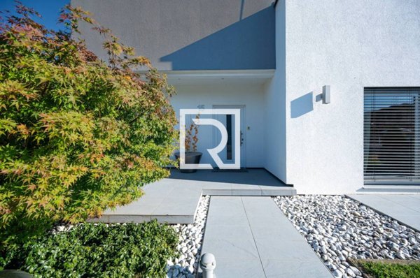 casa indipendente in vendita a Ravenna in zona Roncalceci