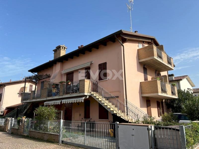 appartamento in vendita a Ravenna in zona Lido di Dante