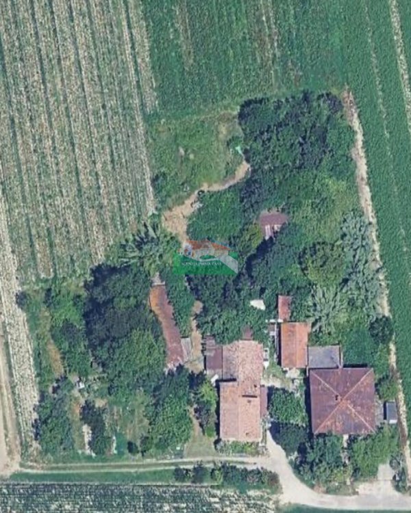 locale di sgombero in vendita a Ravenna in zona Classe