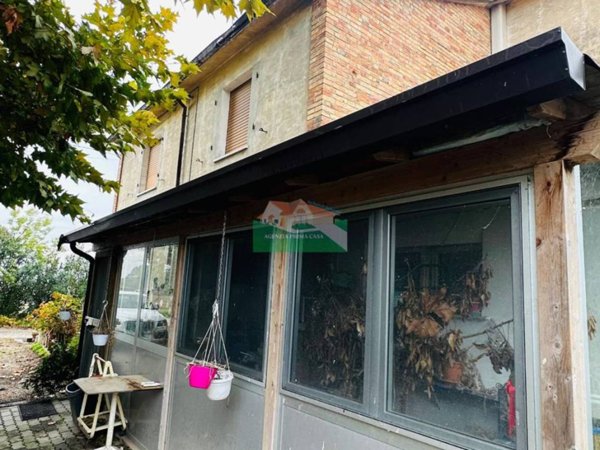 casa indipendente in vendita a Ravenna in zona Classe