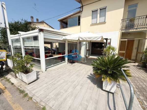 negozio in vendita a Ravenna in zona Fornace Zarattini