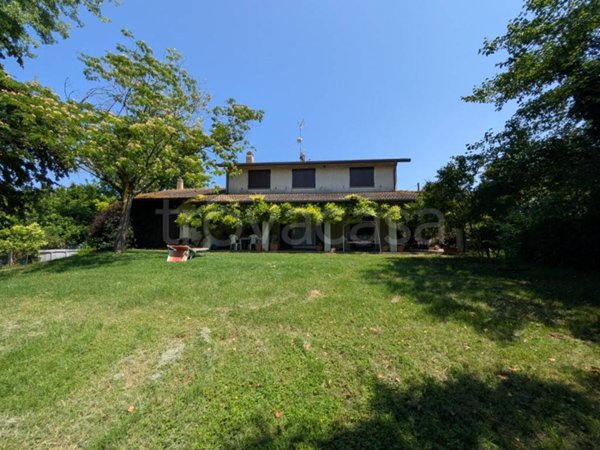 casa indipendente in vendita a Ravenna in zona Coccolia