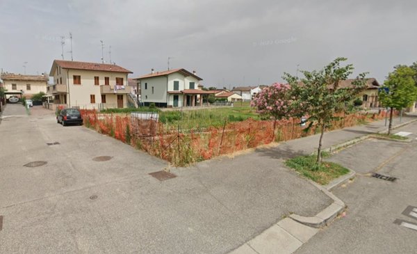 terreno edificabile in vendita a Ravenna in zona Mezzano