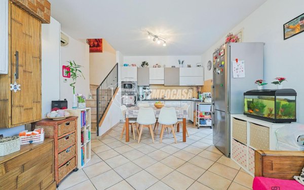 casa indipendente in vendita a Ravenna in zona Castiglione di Ravenna