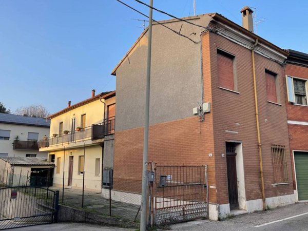 casa indipendente in vendita a Ravenna in zona Centro Storico