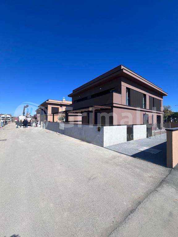 casa indipendente in vendita a Ravenna in zona Lido di Classe