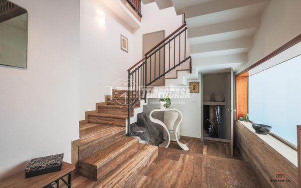 casa indipendente in vendita a Ravenna in zona Centro Storico