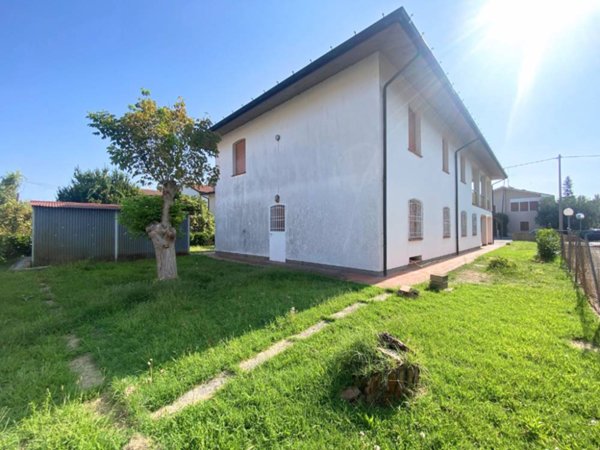 casa indipendente in vendita a Ravenna in zona San Pietro in Vincoli